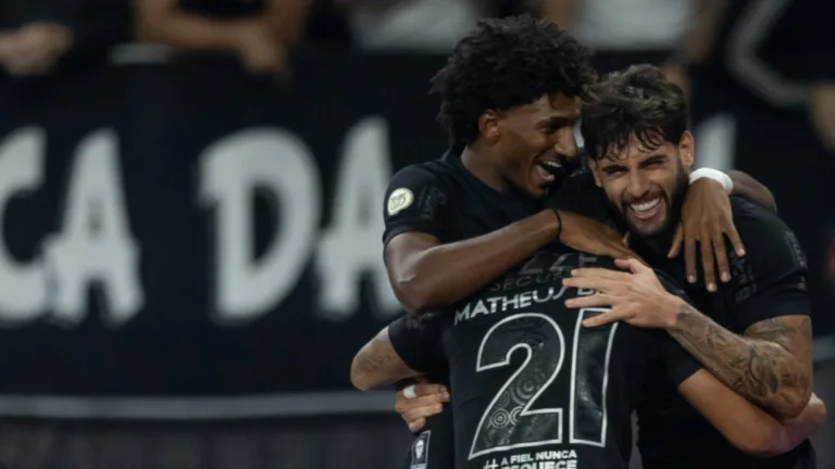 Nicola crava jogador do Corinthians que deve deixar o elenco em 2025