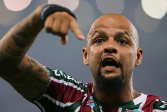 Felipe Melo, em jogo no Maracanã