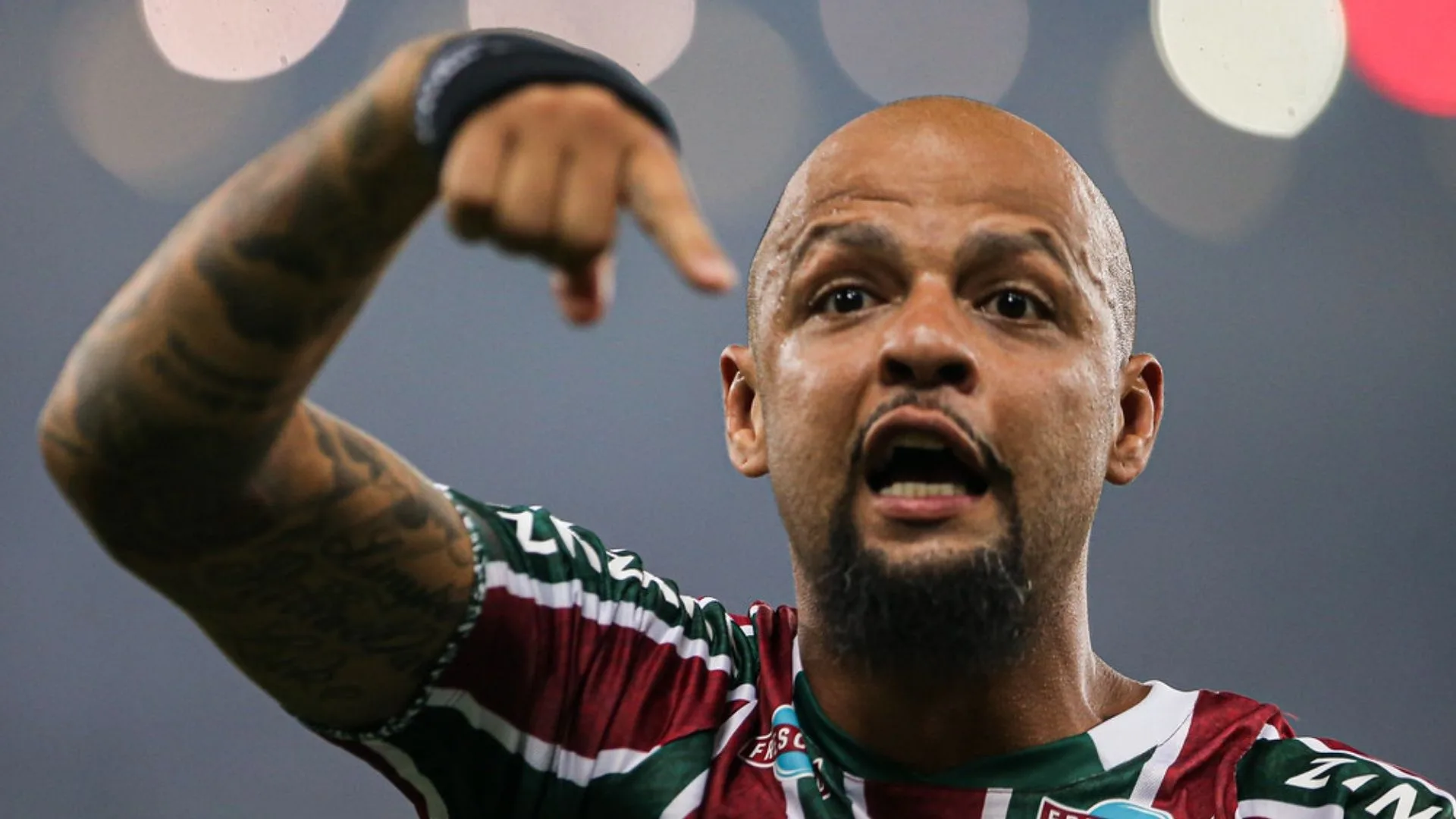 Felipe Melo rebate torcedores do Flamengo após polêmica envolvendo Luis Fabiano e Wallace Yan: “Já parei de jogar”