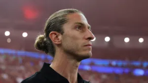 Filipe Luís, do Flamengo, tem desfalques de peso em semifinal contra o Vasco; veja a lista