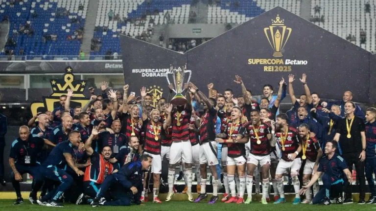 Flamengo chega ao 17º título nacional com a Supercopa e se aproxima do ‘líder’ Palmeiras; veja ranking
