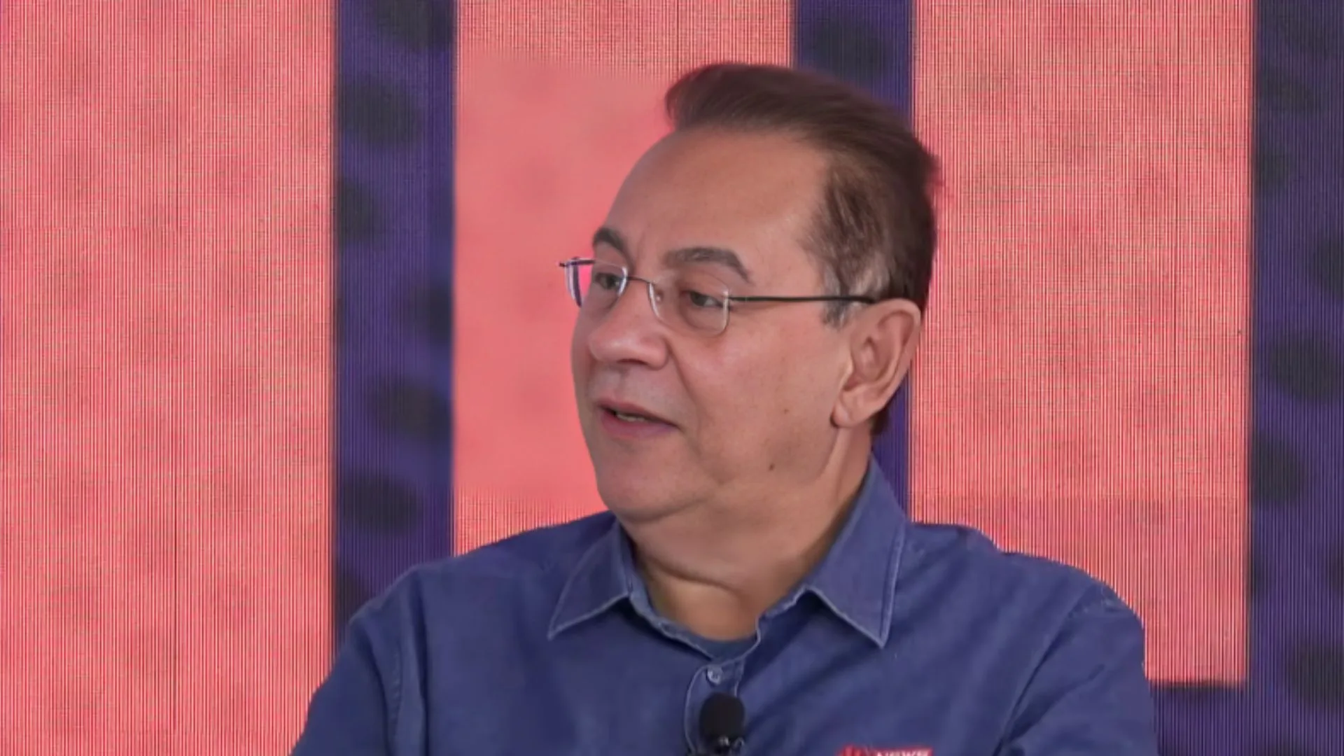 Flavio Prado aponta regra “humorística” do futebol brasileiro: “A Praça é Nossa”