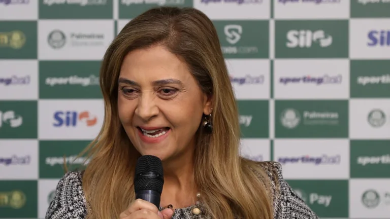 Leila Pereira, presidente do Palmeiras, explica a frase “Estão mais calmos?”