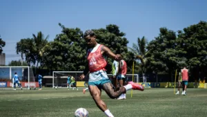 Diretoria do Cruzeiro se reúne com estafe de Matheus Pereira para fechar venda do jogador ao Zenit, da Rússia