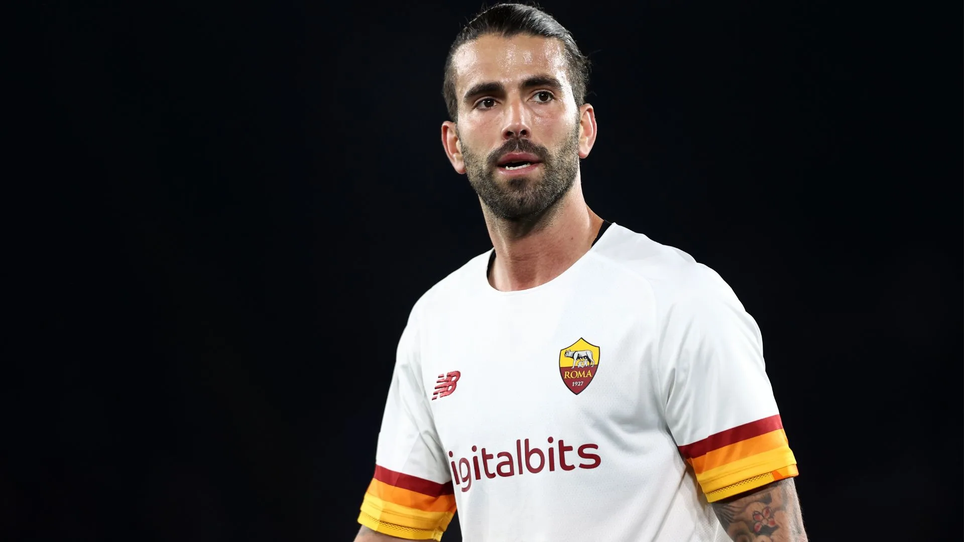 Sport pode contratar meia com passagem pela seleção de Portugal