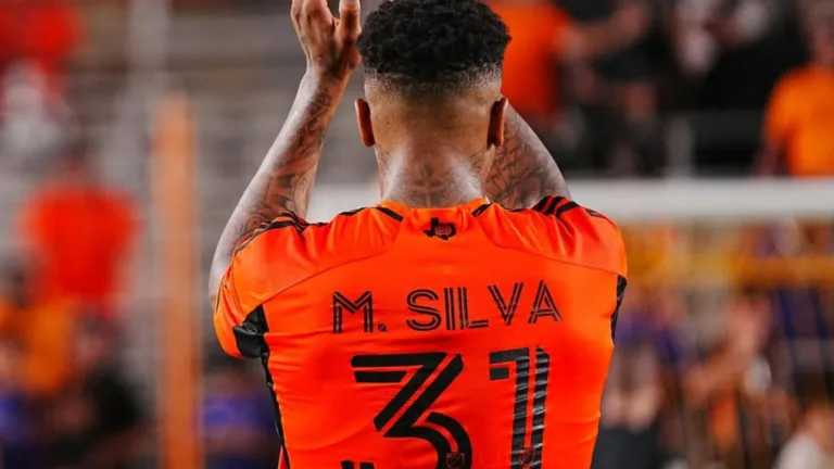 Palmeiras tenta a contratação de ex-zagueiro do Atlético-MG 