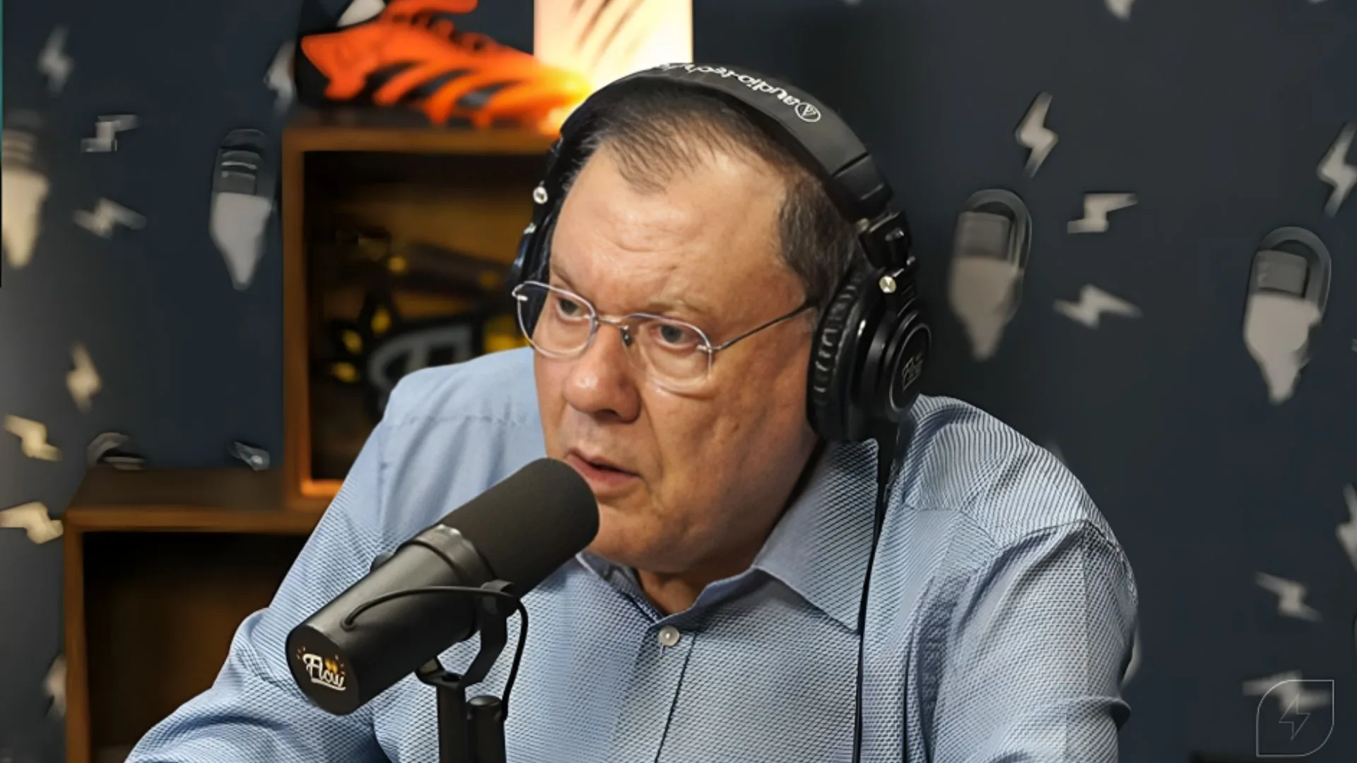 Milton Neves elege time com a camisa mais pesada do mundo