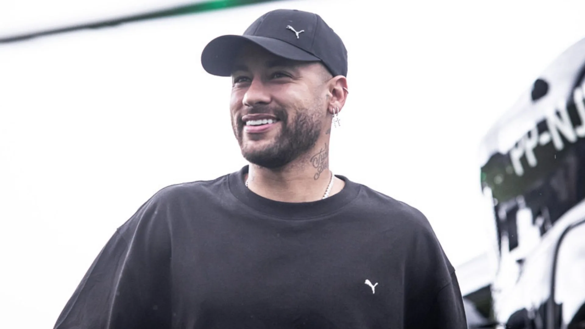 Craque Neto indica quatro times que Neymar seria capaz de comprar no Brasil