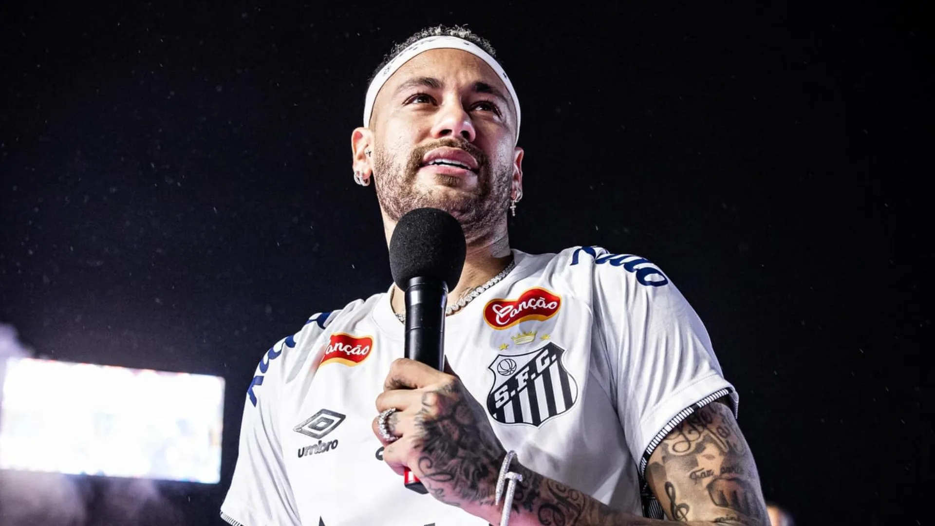 Neymar recebe aviso de rival antes de clássico pelo Santos: “Pau vai quebrar”