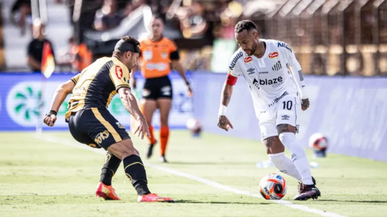 Flávio Prado crava futuro de Neymar no Santos: “Não vai”