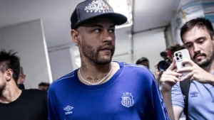 Neymar reclama da estrutura do CT Rei Pelé e Santos deve retomar obras de modernização