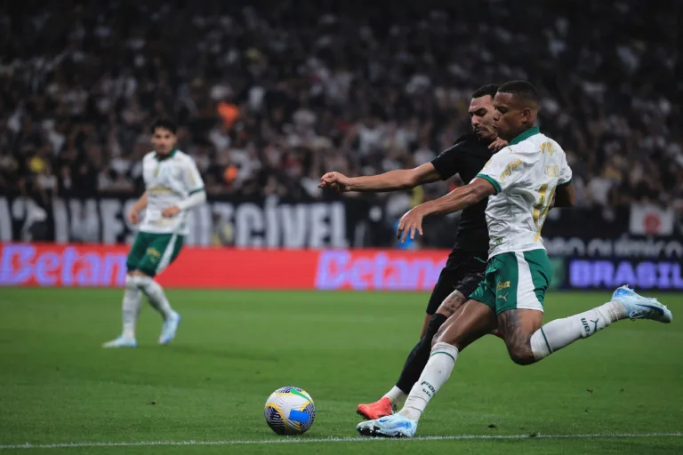 Por que apostar no Palmeiras contra o Corinthians? Confira melhores mercados