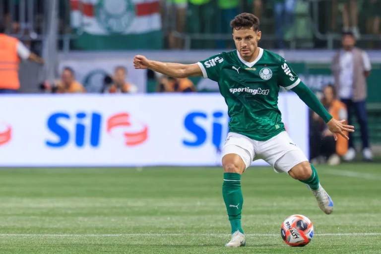 Quem vai marcar em Palmeiras x Botafogo-SP? Veja odds