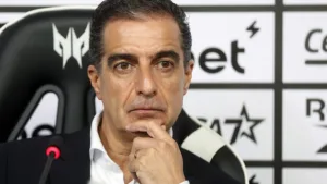 Renato Paiva fala de ‘casamento perfeito’ em apresentação no Botafogo e revela plano de jogo