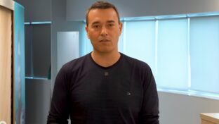 André Rizek, apresentador do SporTV (Reprodução)