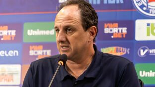 Ceni durante entrevista coletiva - Divulgação/Bahia