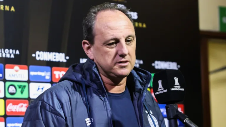 Rogério Ceni, do Bahia, se encanta com atacante no Brasil: “Grata surpresa”