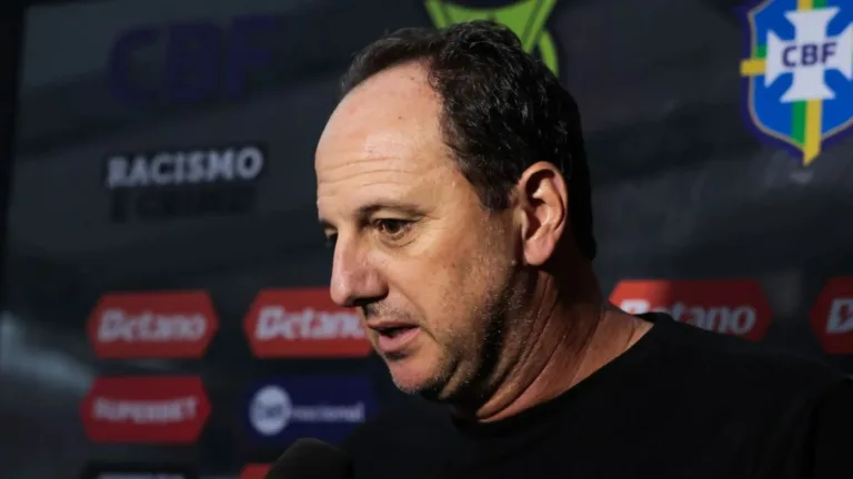 Rogério Ceni, do Bahia, exalta técnico brasileiro: “Consagrado”