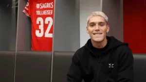 Desejado por Santos e Botafogo, Rollheiser toma decisão sobre futuro time