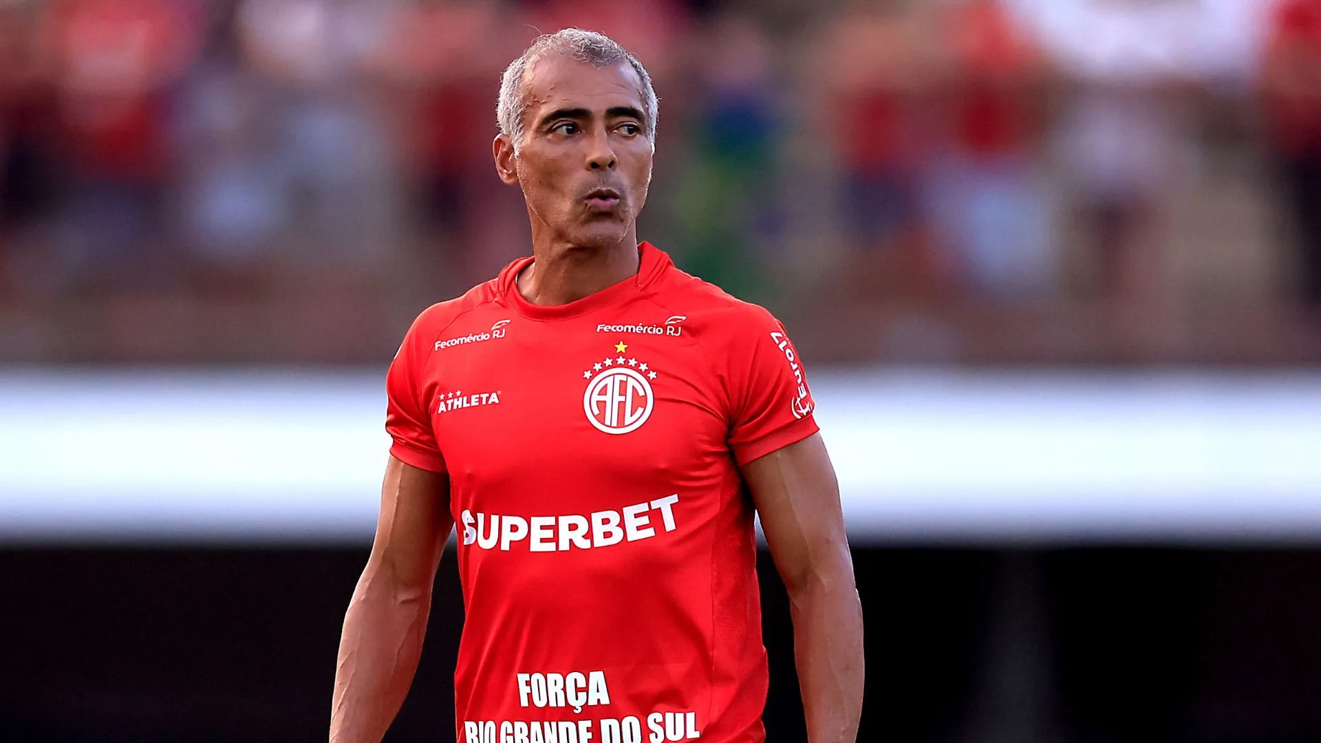 Romário crava o melhor técnico da história do futebol