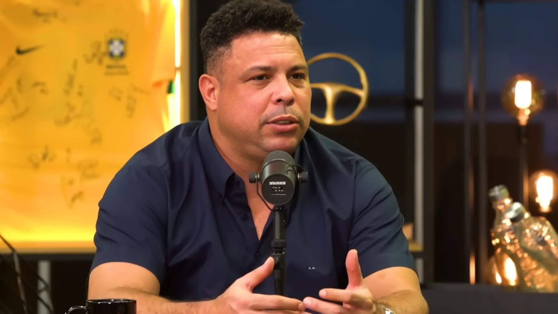 Ronaldo surpreende e crava goleiro diferenciado no futebol brasileiro