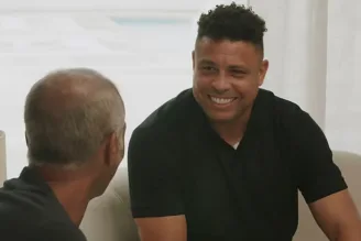 Ronaldo em entrevista para Romário