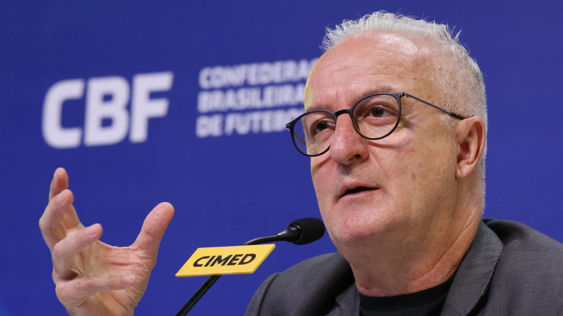 Torcedores detonam atacante na pré-lista da seleção brasileira: “Absurdo”