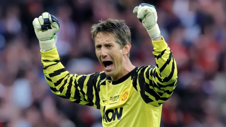 Van der Sar elege melhor goleiro de todos os tempos no futebol