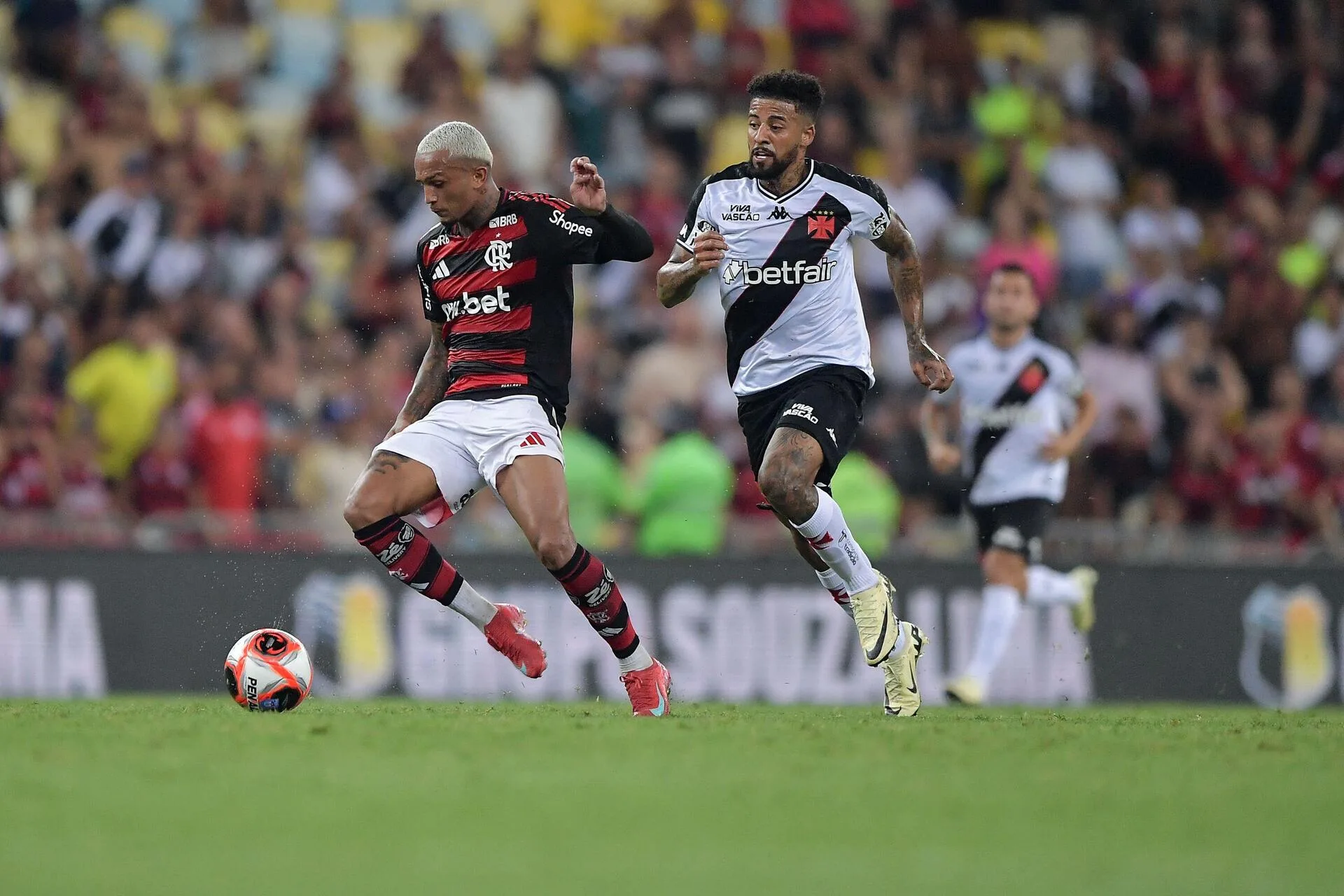Vasco x Flamengo: Rubro Negro defende oito jogos de invencibilidade no clássico; veja odds