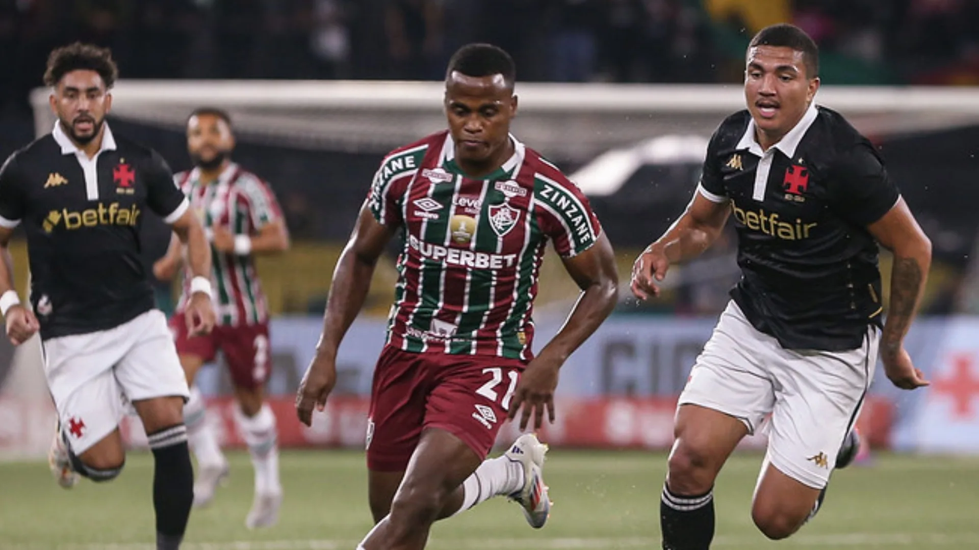 Vasco x Fluminense: onde assistir AO VIVO o Campeonato Carioca