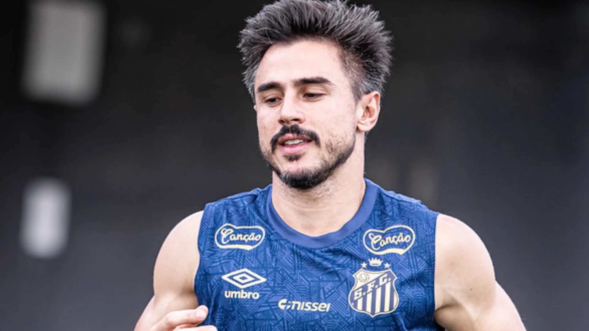 Santos encaminha saída de Willian Bigode; atacante define futuro destino