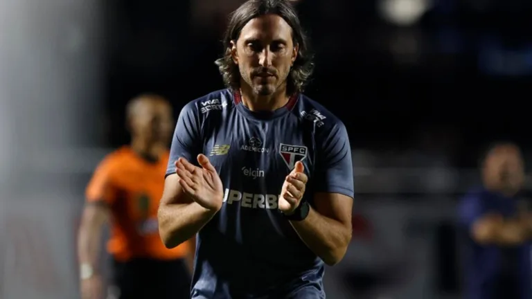 Zubeldía deve mudar São Paulo hoje contra o Bragantino; veja a provável escalação