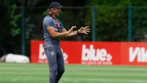 Zubeldía muda São Paulo hoje contra o Santos; veja a provável escalação