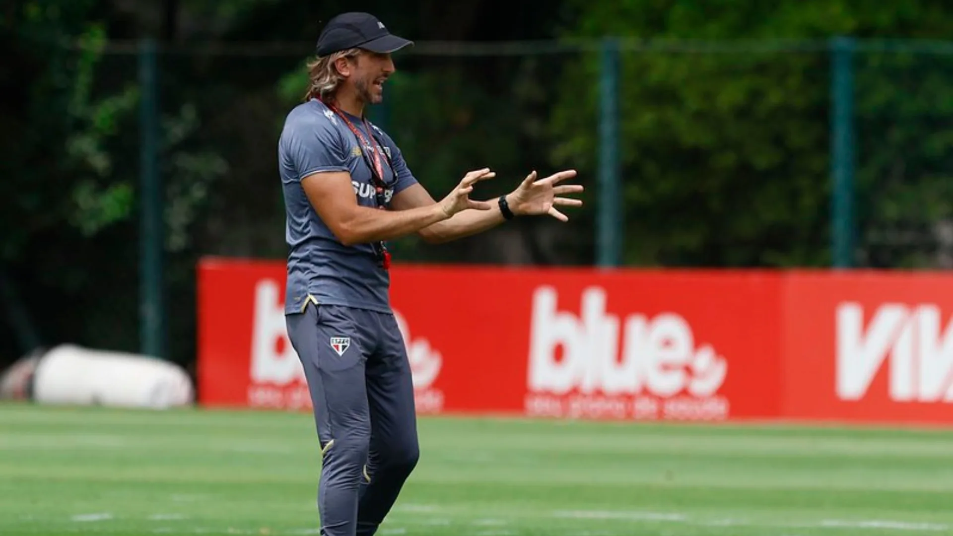 Zubeldía muda São Paulo hoje contra o Santos; veja a provável escalação