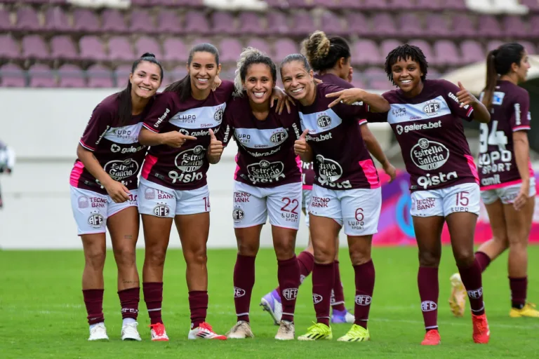 Após goleada de 7 a 0, Ferroviária encara o Grêmio pelo Brasileirão Feminino