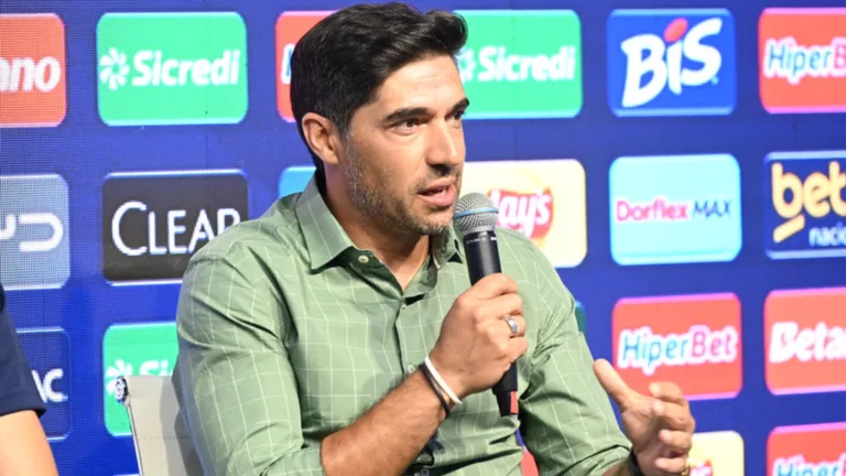 Abel pode mudar Palmeiras hoje contra o Corinthians; veja a provável escalação