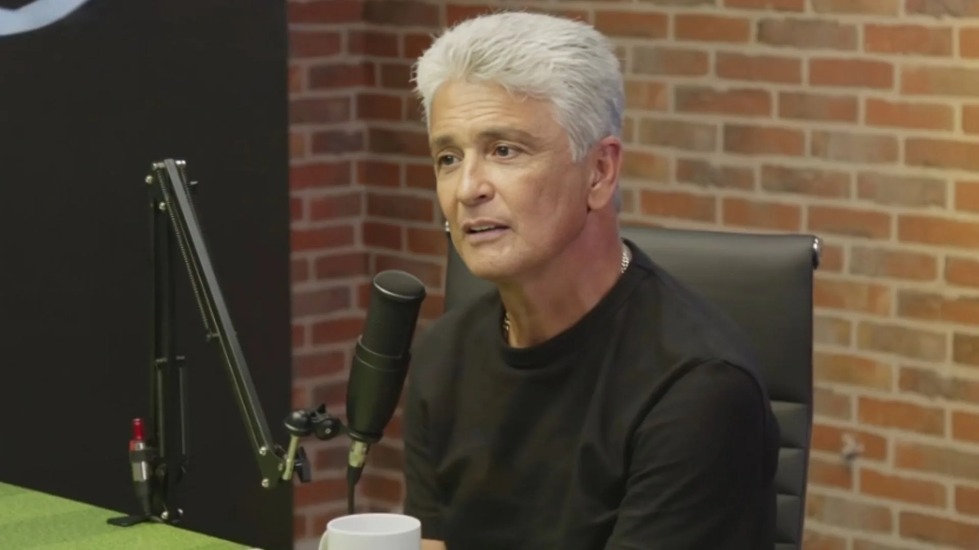 Bebeto vibra com convocação na seleção brasileira: “Ele é diferente”