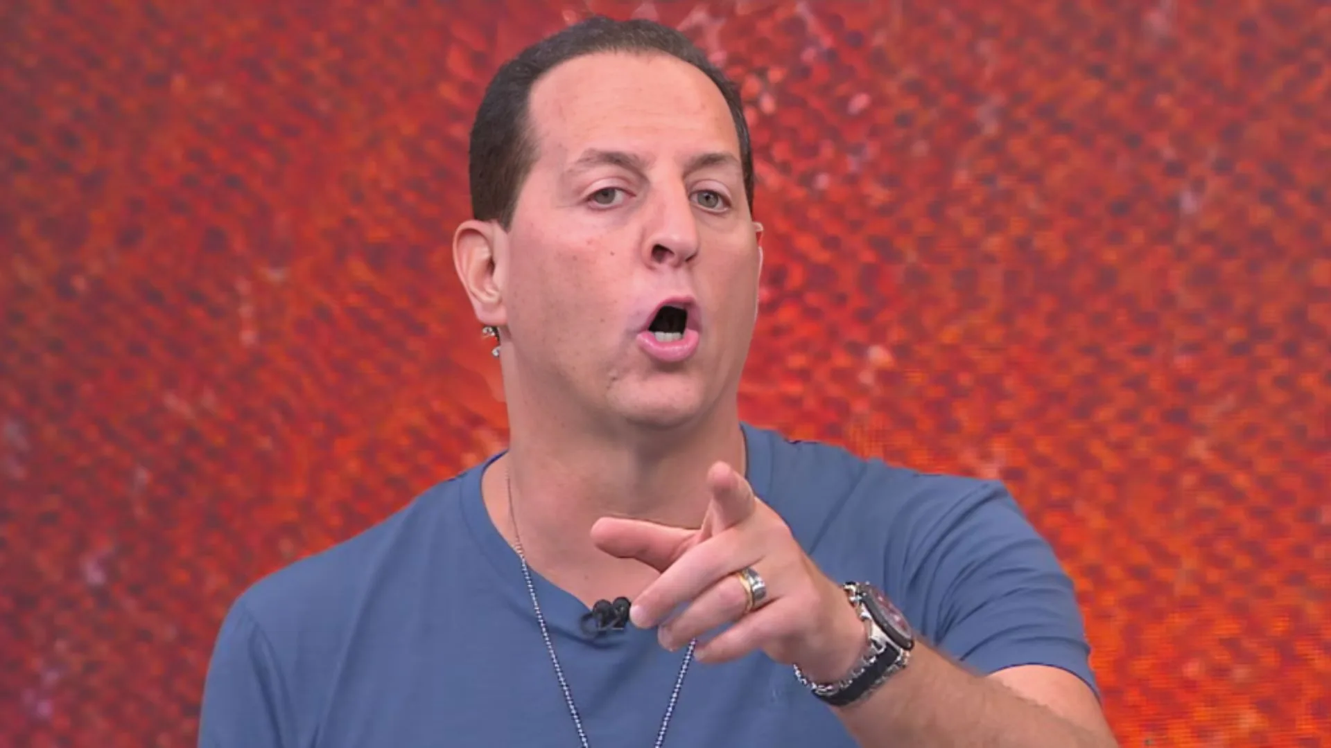 Benja detona SAF de time do futebol brasileiro: “Uma desgraça”