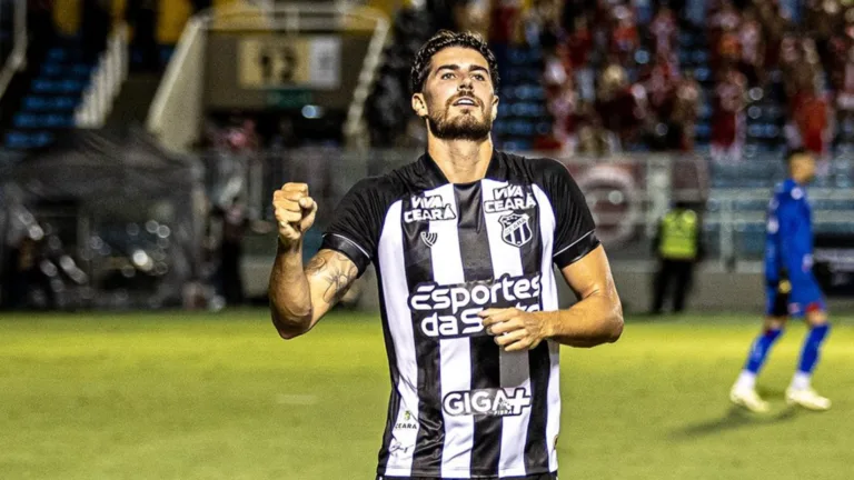 Pedro Raul iguala o que fez em um ano de Corinthians em apenas quatro jogos pelo Ceará