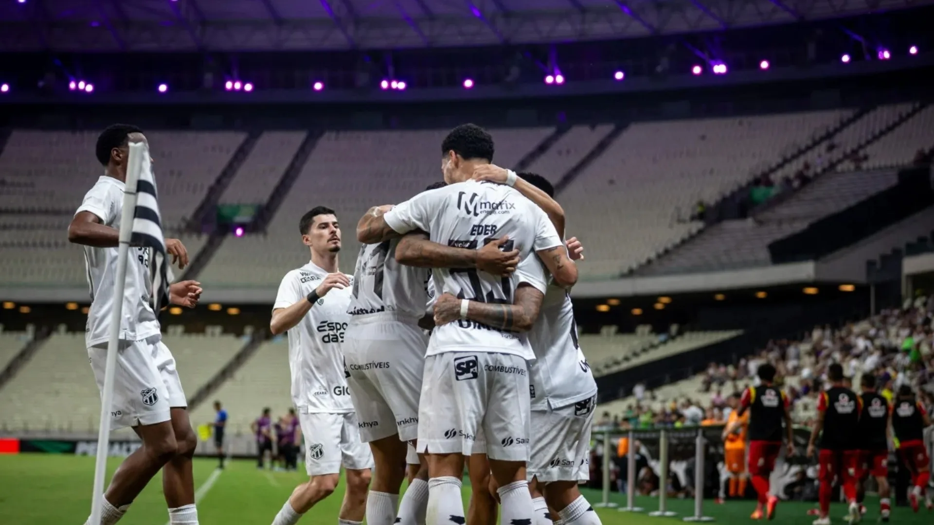 Ceará fica a um empate de vaga no mata-mata da Copa do Nordeste