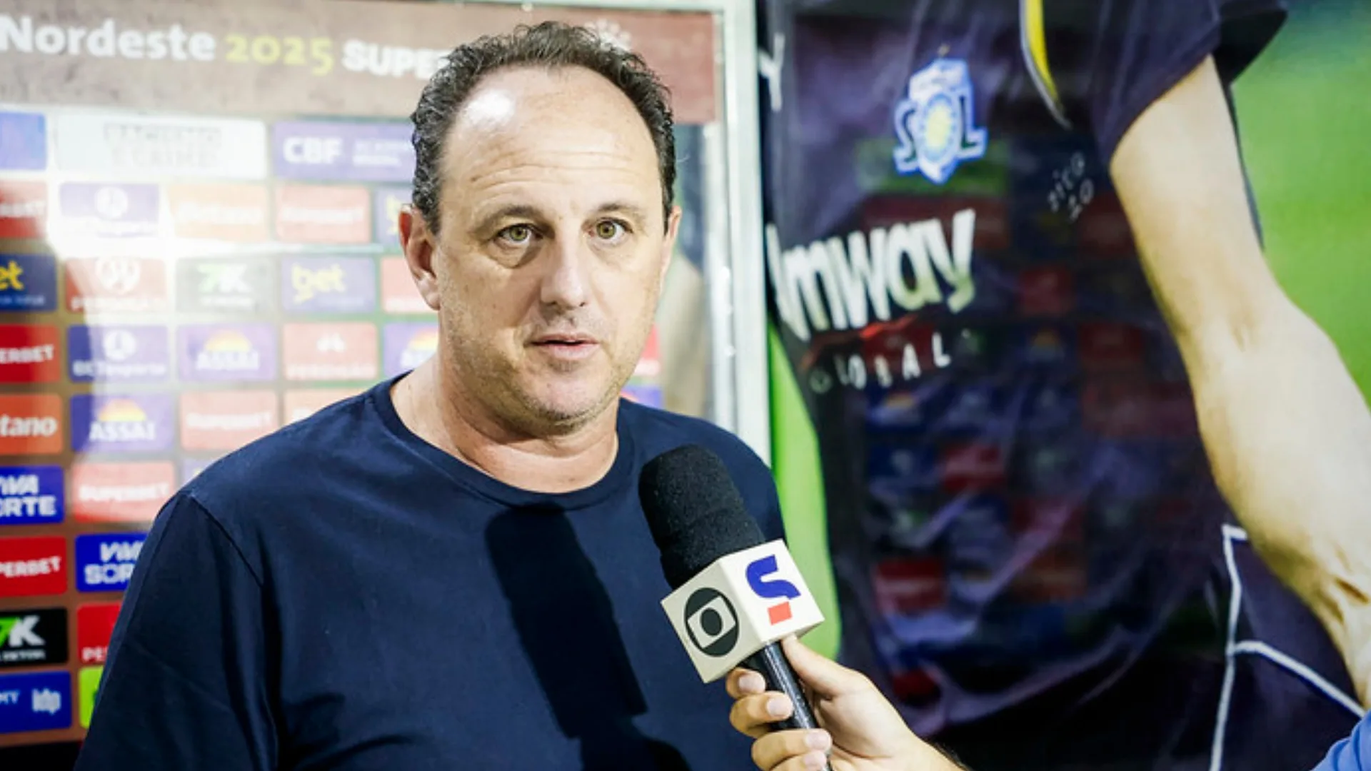 Rogério Ceni completou 100 partidas à frente do Bahia e perto do primeiro título com clube