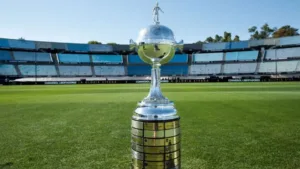 Craque Neto, Vampeta e Felipe Melo cravam campeão da Libertadores 2025