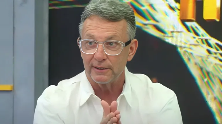 Craque Neto muda palpite e crava final do Campeonato Paulista 2025