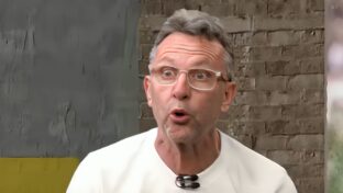 Craque Neto em comentário feito no "Os Donos da Bola" (Reprodução - YouTube)