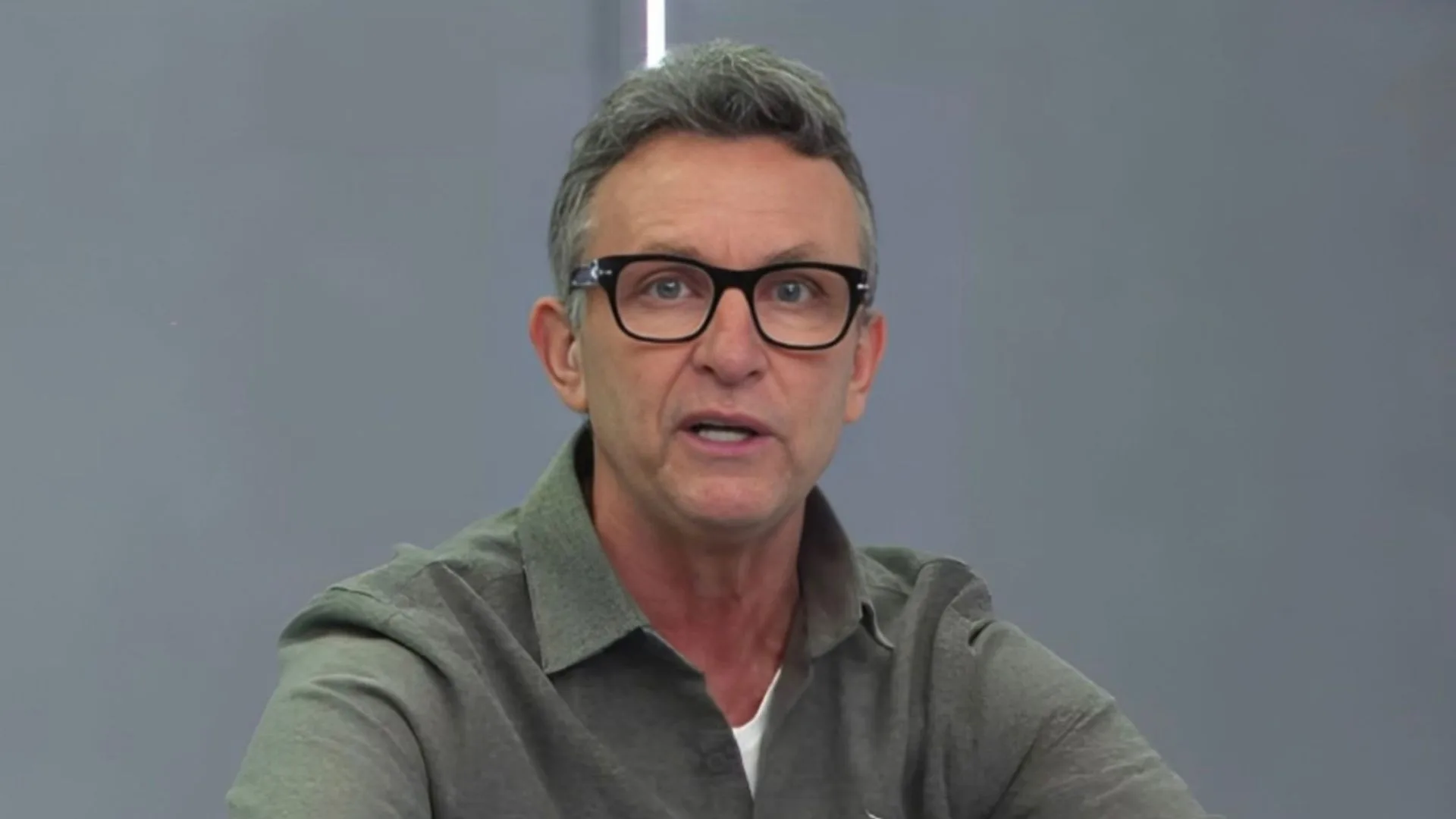 Craque Neto crava jogador na próxima Copa do Mundo e se revolta: “Absurdo”