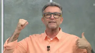 Craque Neto na apresentação do "Apito Final" na Band (Reprodução - YouTube)