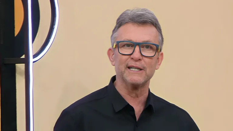 Craque Neto crava meia que se acha demais no futebol: “Medíocre”