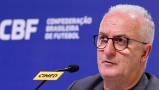 Dorival Júnior durante coletiva na seleção brasileira (Rafael Ribeiro - CBF)