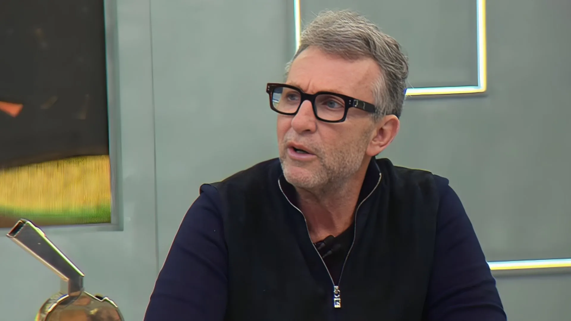 Craque Neto elege reforço que pode ser ‘mico’ no Brasil: “Segura um pouco”