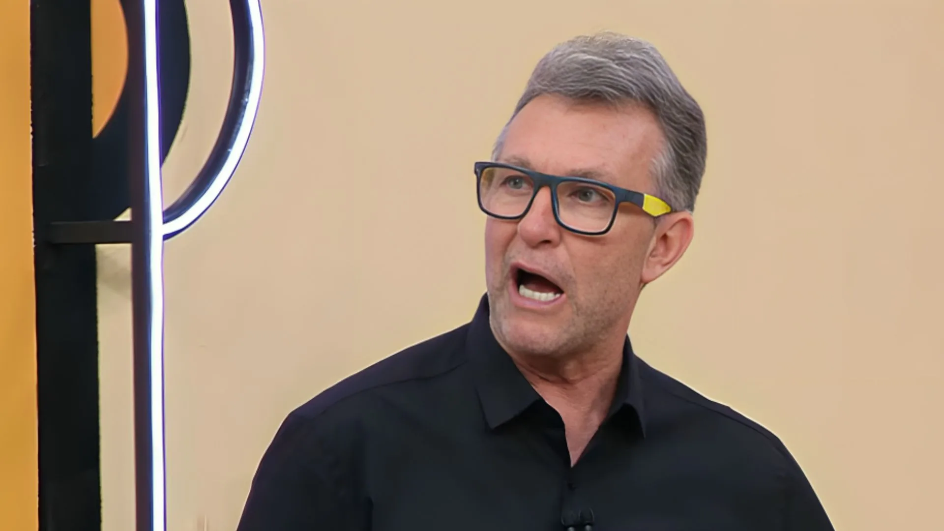 Craque Neto indica melhor atacante depois de Pelé no futebol: “Monstro”